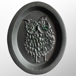 David Gil Bennington Pottery Cooperative Owl Plate Black
